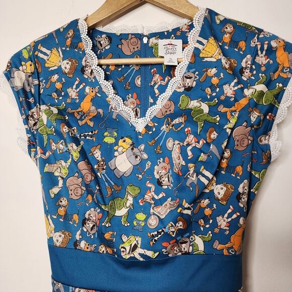 The Dress Shop Toy Story Dress Size Small - Picture 4 of 10